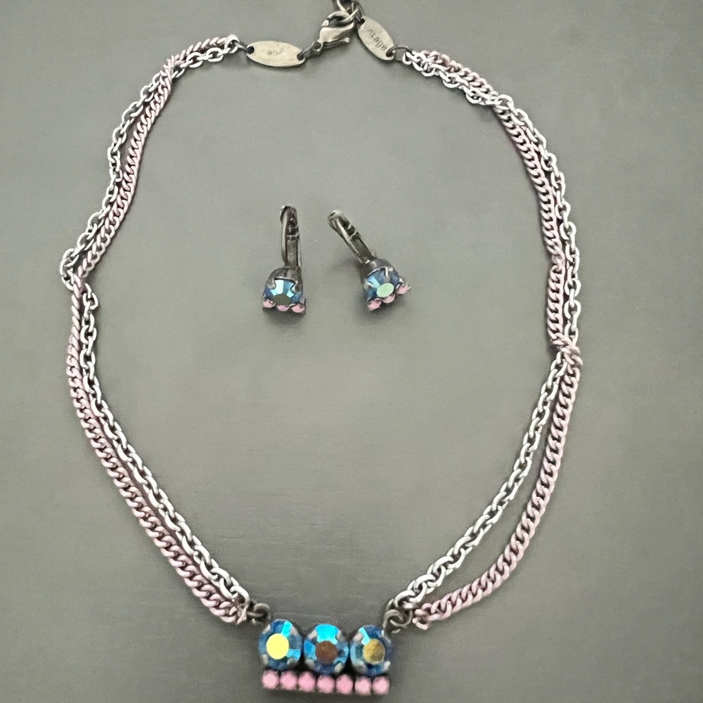 Sabika necklace and earrings Princess Tiara